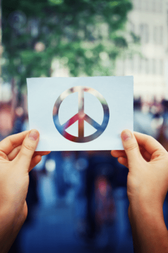 Gedanken zum Krieg – mit Hajo Schmidt