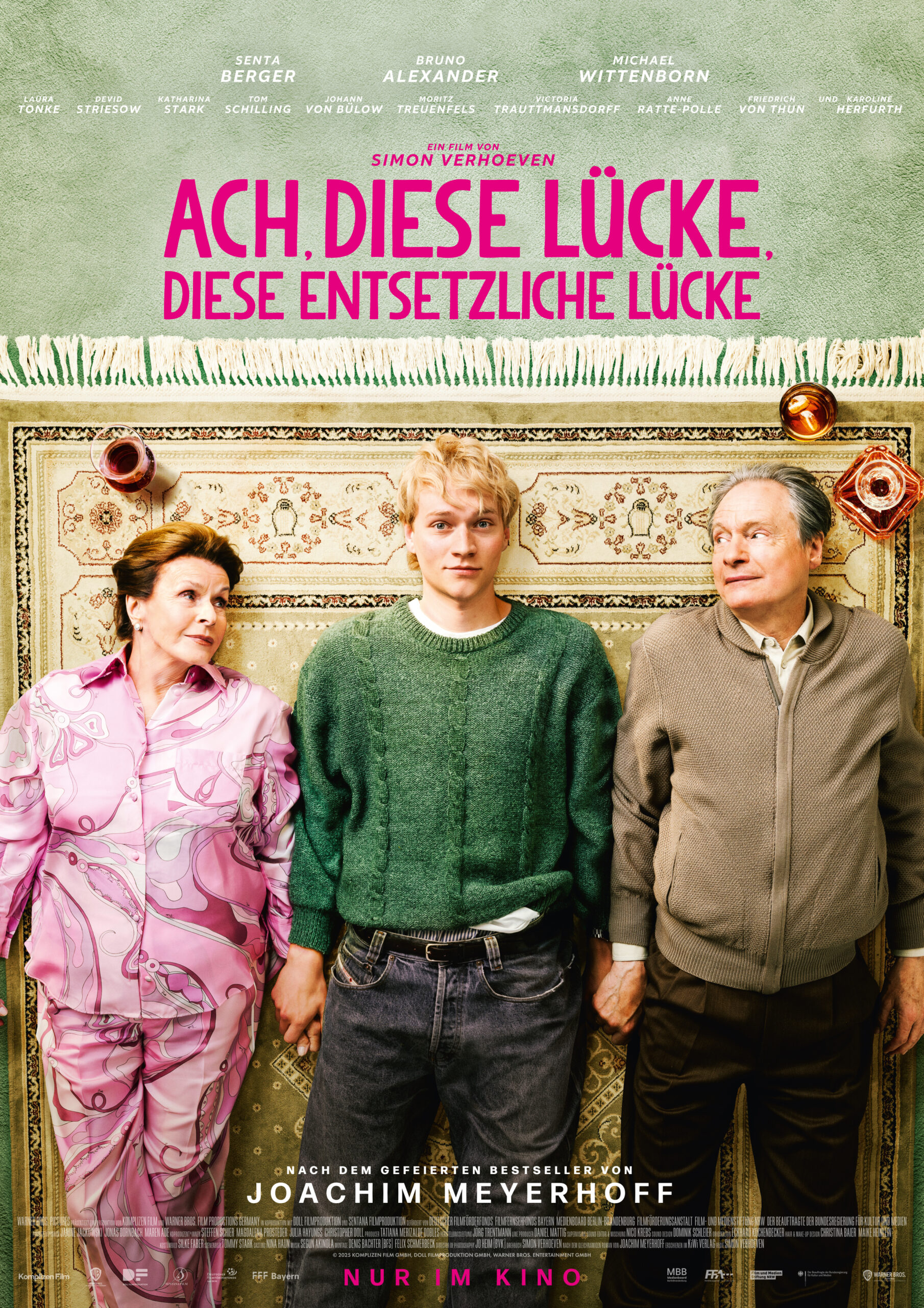 10637_Artworkposter_Adaption_CarpetMotiv_Ach_diese_Luecke.indd